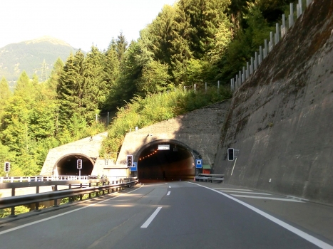 Langlaui Tunnel southern portals