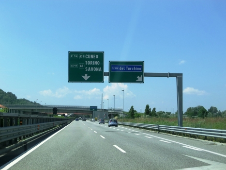 A 33 Motorway (Italy)