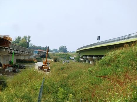 High Speed line (on the left) and A35 motorway Oglio viaducts