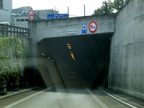 Sankt Johann Tunnel western portal from Basel Kannenfeld ramp