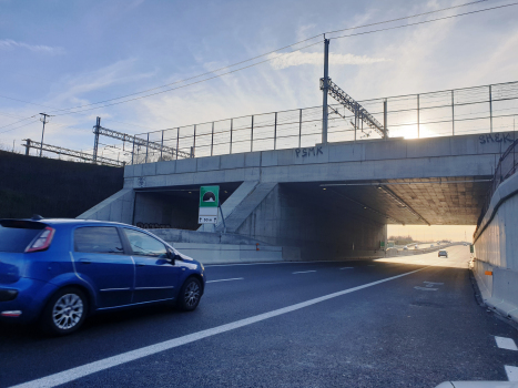 Tunnel FNM Milano-Saronno