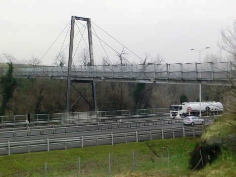 Geh- und Radwegbrücke Parco Media Valle del Lambro