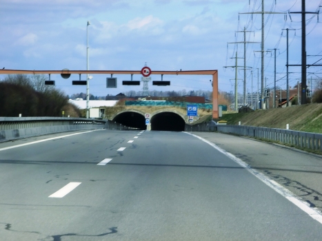 Pieterlen Tunnel western portals