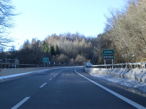 A 6 Motorway (Italy), regional boundary Piedmont-Liguria