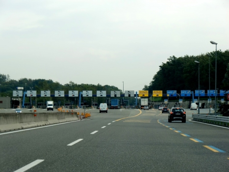 A 8/A 26 Motorway (Italy), Gallarate Ovest toll barrier