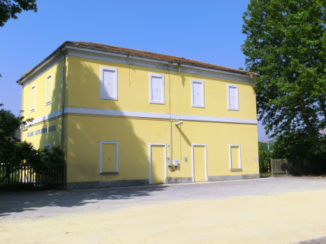 Bahnhof Agliano-Castelnuovo Calcea