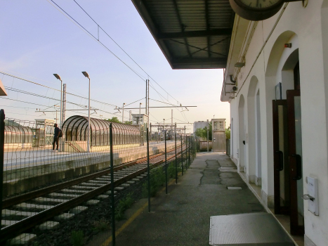 Gare de Altavilla-Tavernelle
