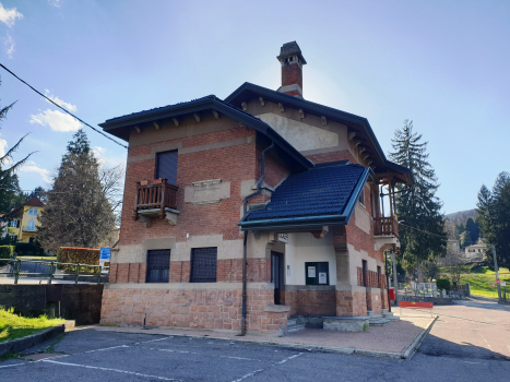 Gare de Cadegliano-Arbizzo-Viconago