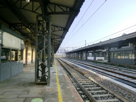 Gare d'Arona