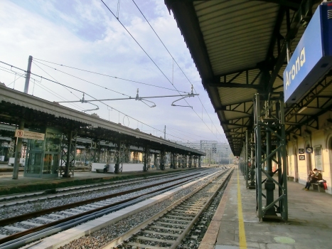 Arona Station
