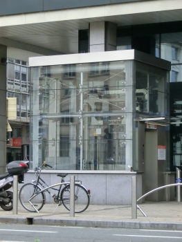 Station de métro Arts-Loi