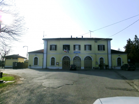Asola Station