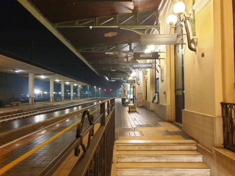 Gare de Assisi