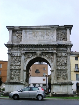 Arc de Trajan de Bénévent
