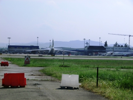 Flughafen Bologna