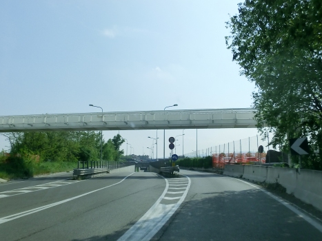 Bologna People Mover -section on viaduct across via del Triumvirato