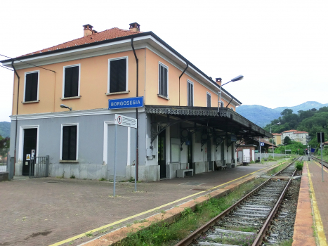 Bahnhof Brogosesia