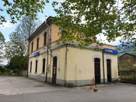 Bruzolo Station