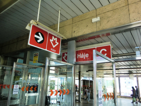 Metrobahnhof Háje