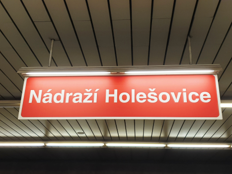 Metrobahnhof Nádraží Holešovice