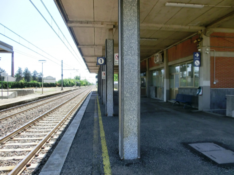 Gare de Cadeo