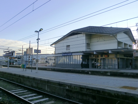 Camnago-Lentate Station