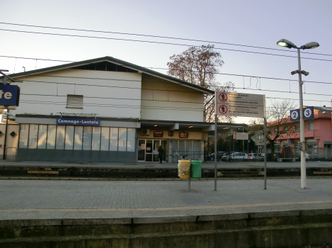 Camnago-Lentate Station