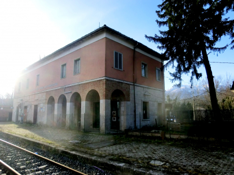 Bahnhof Cantalupo del Sannio-Macchiagodena