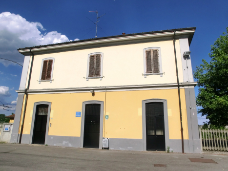 Casaletto Vaprio Station