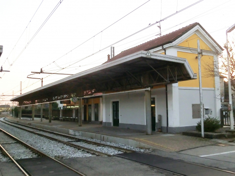 Gare de Caslino al Piano