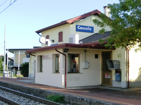 Cassola Station
