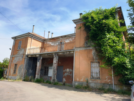 Castelnuovo Belbo Station