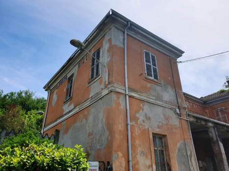 Castelnuovo Belbo Station