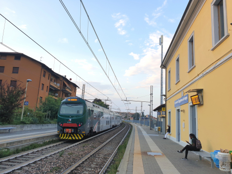 Cavaria-Oggiona-Jerago Station