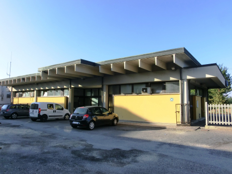 Cava Tigozzi Station