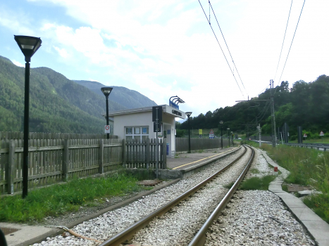 Cavizzana Station