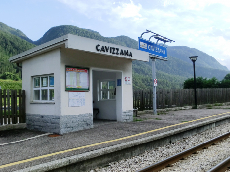 Cavizzana Station