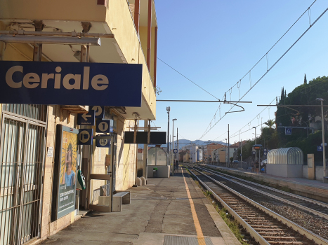 Ceriale Station