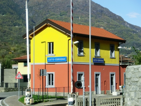 Ceto-Cerveno Station