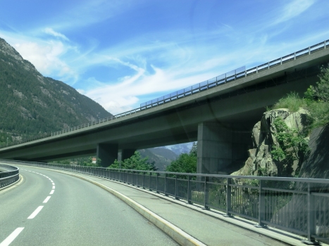 Pont autoroutier de Wattingen