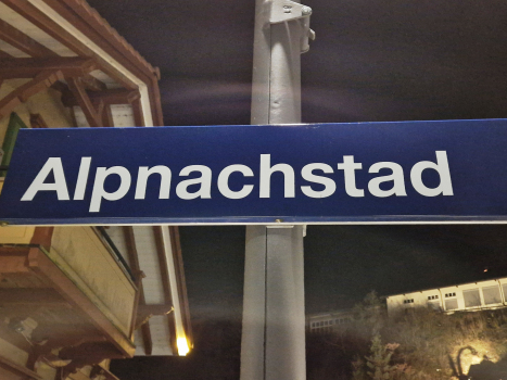 Alpnachstad Station