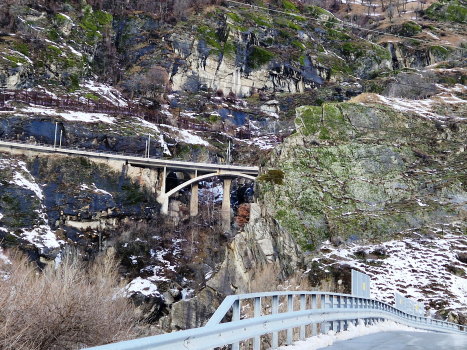 Mundbachviadukt I (behind) and Mundbachviadukt II