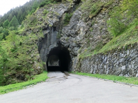 Tunnel de la centrale de Luzzone