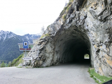 Tunnel de Luzzone III
