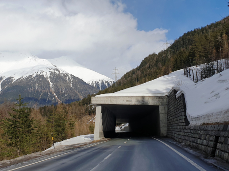 Tunnel de Raschisch Road