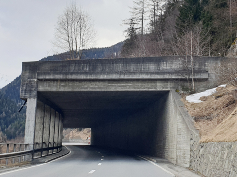 Sassella Road-Tunnel