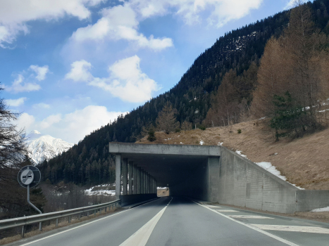 Tunnel de Sparsa Road