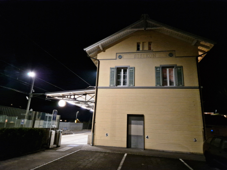 Gare de Sisikon