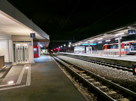 Stansstad Station