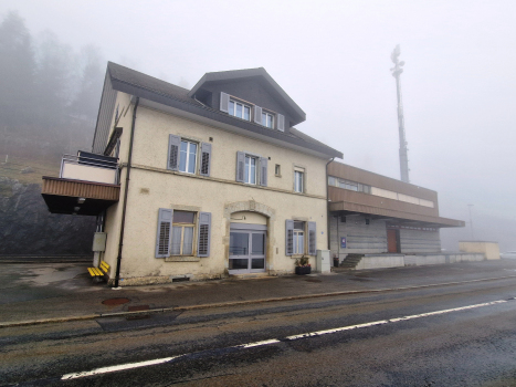 Wassen Station